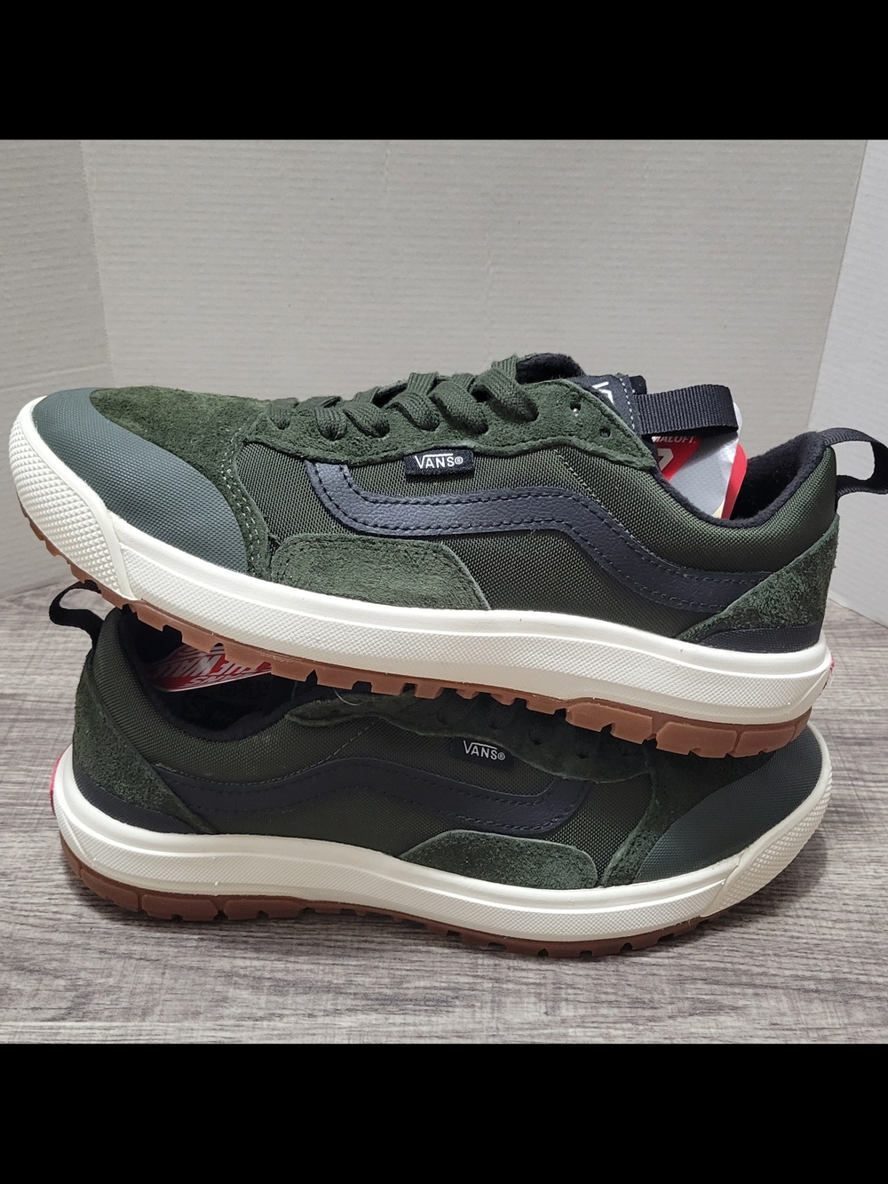 Vans Ultrarange MTE "Made For The Elements" Shoes 7 men / 8.5 women